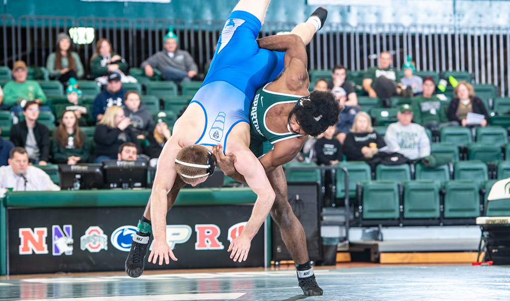 Spartan Wrestling Downs Buffalo To Open Dual Season | MSUToday ...