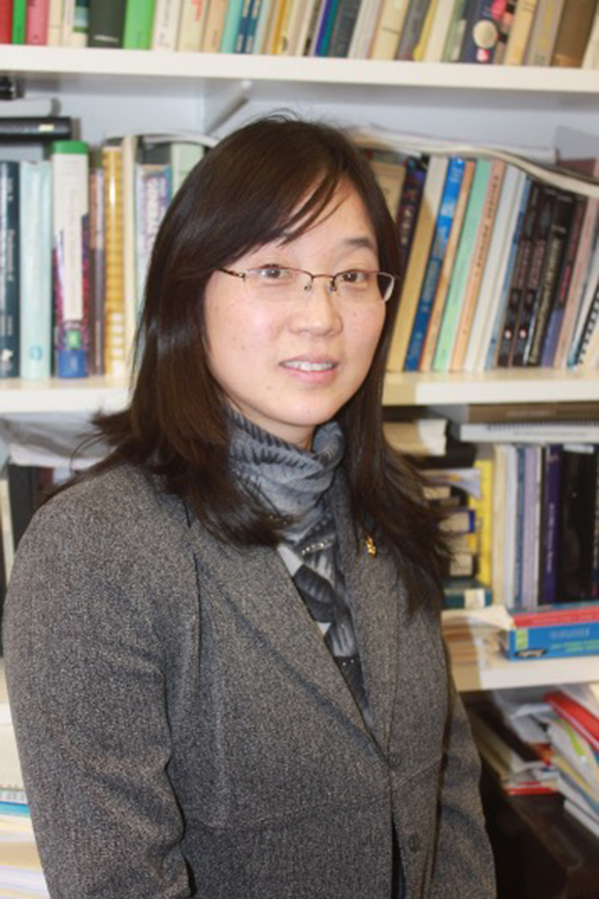 Professor Xiangqun Zeng of Oakland University