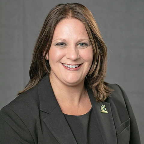 Headshot of Amy Broglin-Peterson