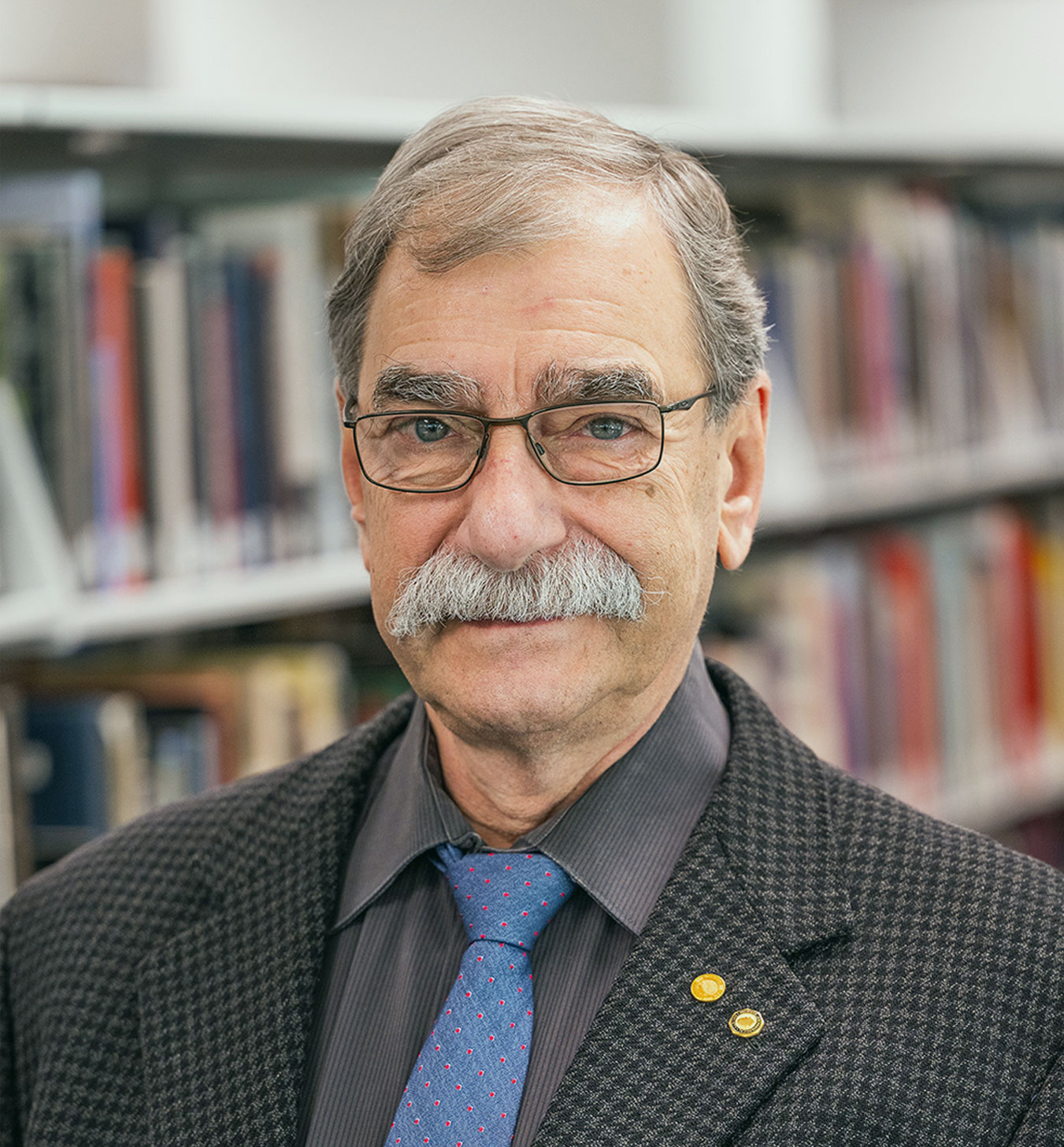 MSU Professor Emeritus William Lovis