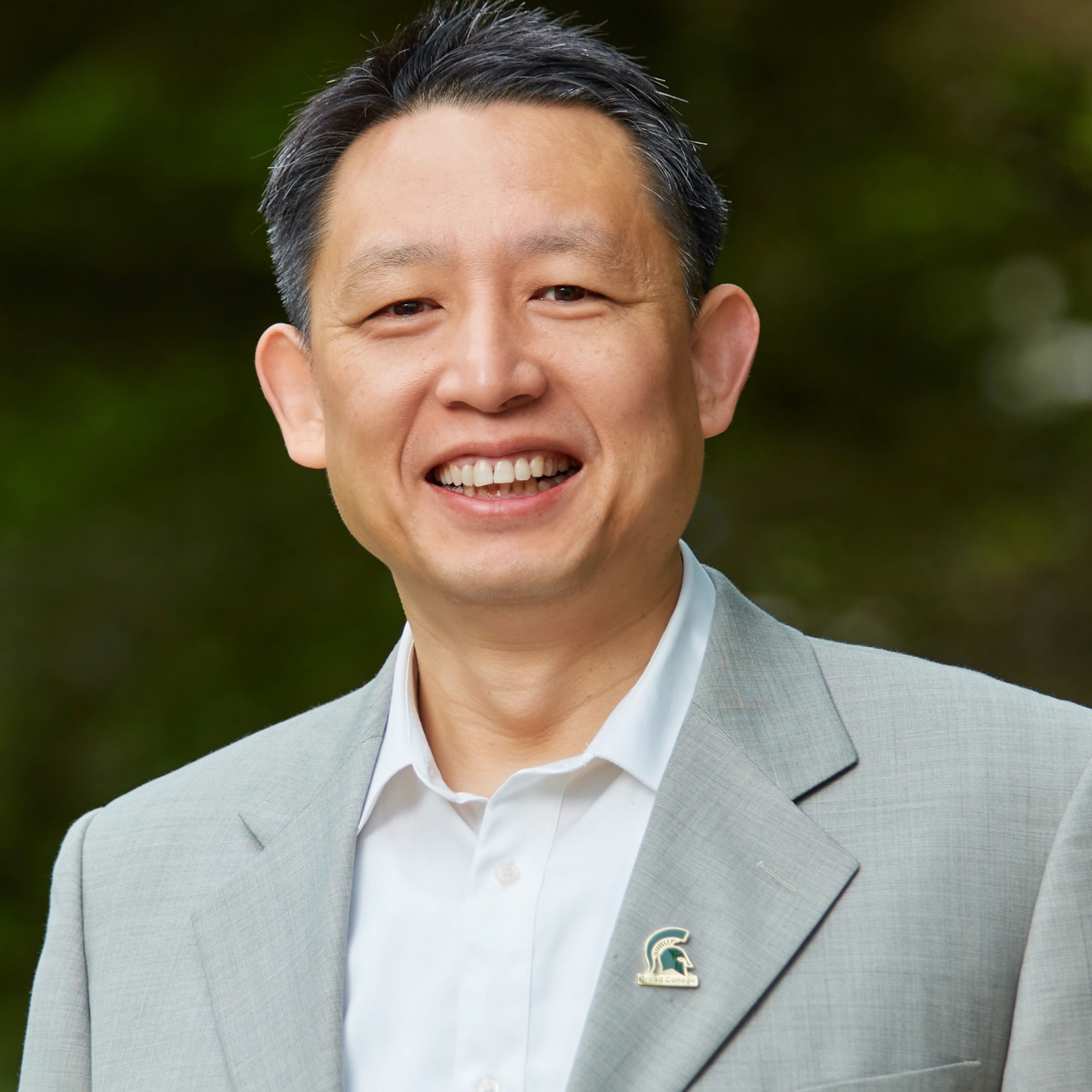 Headshot of John Jiang
